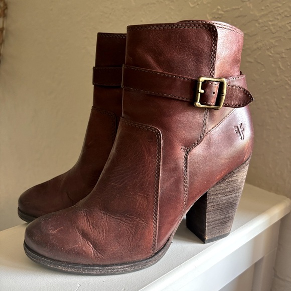 Frye Shoes - Frye Patty Riding Bootie Size 7.5 Heeled Leather boots